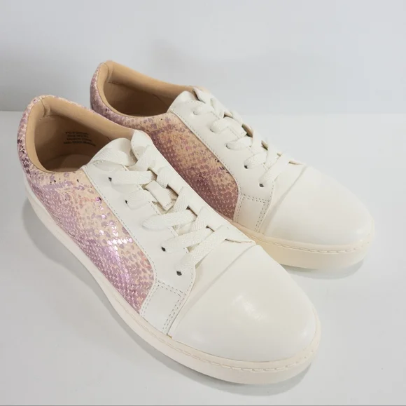 Journee Collection Lynz WIDE Sneakers Pink -9.5W - Picture 6 of 9